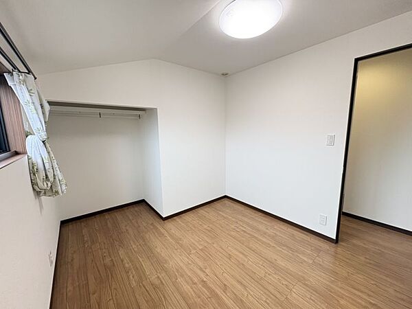 全居室がフローリングとなっています。フローリングのお部屋はお掃除がラクチンです！
