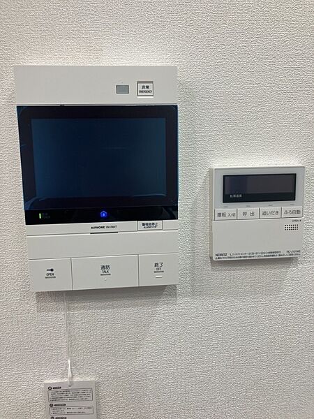 TVモニター付きインターホン・給湯器リモコン
