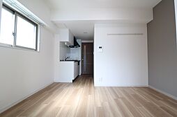 グランブルー高槻 5階1DKのリビング/ダイニング