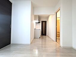 アーバンヴィラ摂津 3階1LDKのリビング/ダイニング