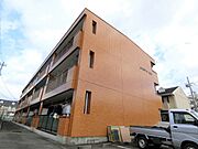 摂津富田駅より徒歩18分 築32年2ヶ月 3階建の賃貸物件