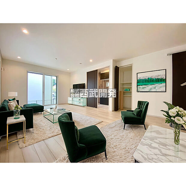 【配置してある家具や小物はCGによるイメージです。】