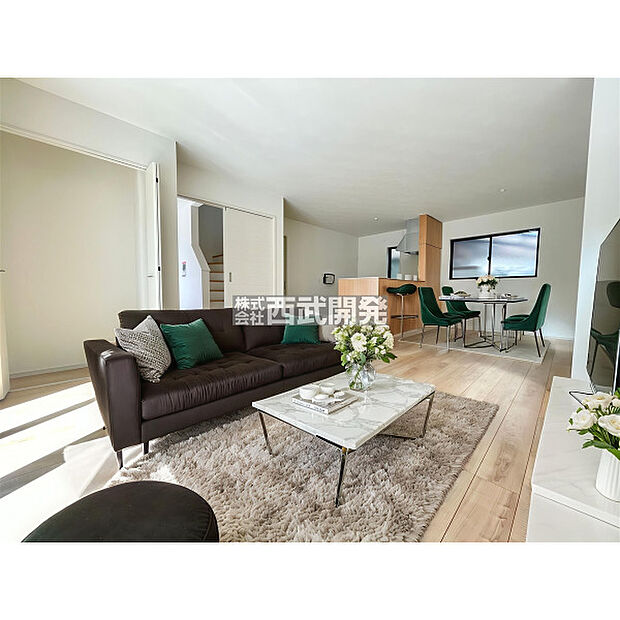 【配置してある家具や小物はCGによるイメージです。】