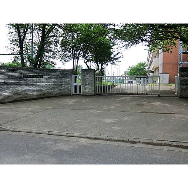 国立第三中学校