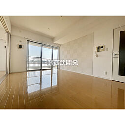 ワイズユウラク立川弐番館 3LDKのリビング/ダイニング