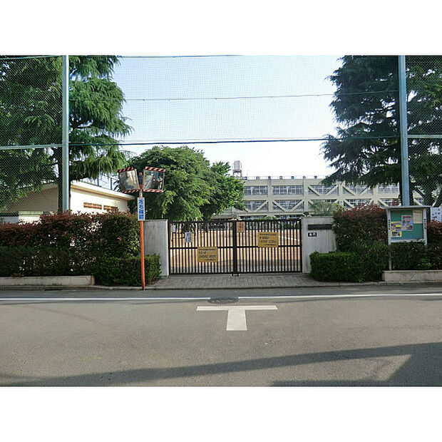 幸小学校