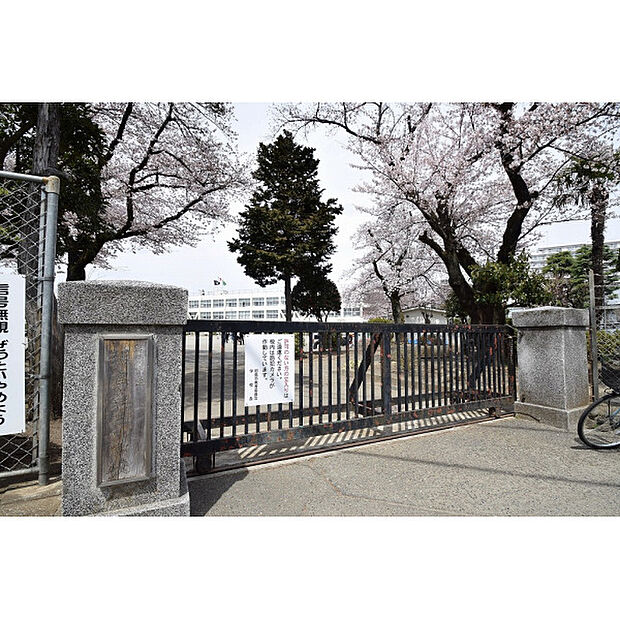 拝島第三小学校