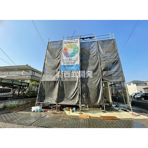 【現地全景】今しか見れない構造部分!地震にも耐えられるように一生懸命建築中です。