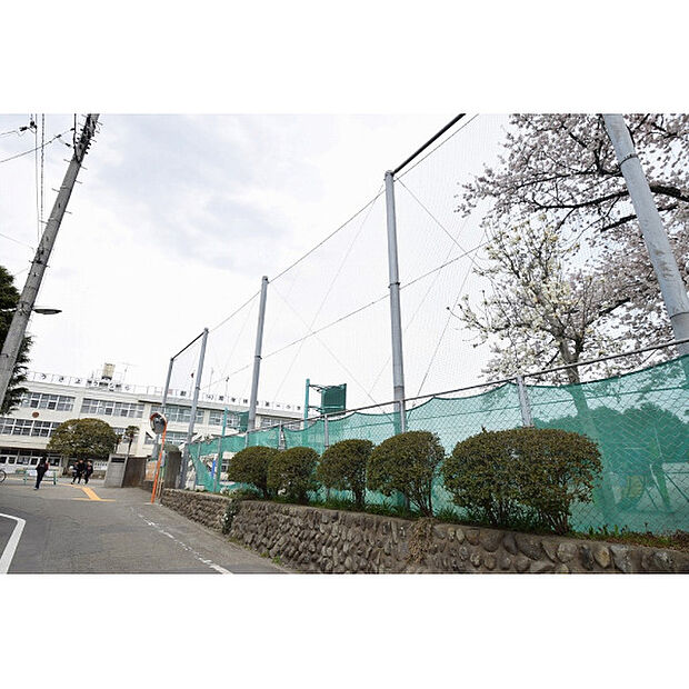拝島第一小学校