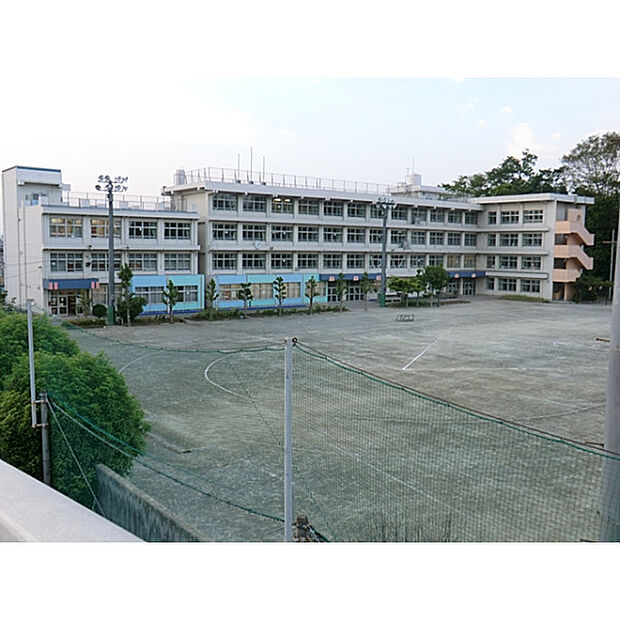 福生第七小学校