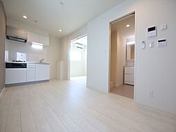 名古屋市営鶴舞線 庄内緑地公園駅 徒歩7分の賃貸アパート 2階1LDKのリビング/ダイニング