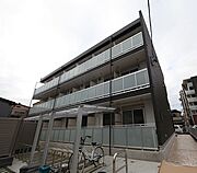 平安通駅より徒歩4分 3階 築8年の賃貸物件
