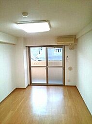 ラムール雅 1階1Kのリビング/ダイニング