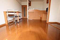 レオパレスソレーユII 1階1Kのリビング/ダイニング