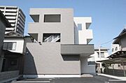 栗林駅より徒歩6分 築3年3ヶ月 3階建の賃貸物件