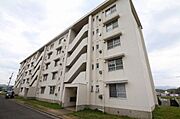 造田駅より徒歩12分 築32年7ヶ月 5階建の賃貸物件
