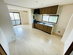 JR可部線 下祇園駅 徒歩13分の賃貸アパート 2階2LDKのリビング/ダイニング