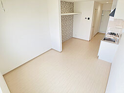 JR可部線 安芸長束駅 徒歩22分の賃貸アパート 1階ワンルームのリビング/ダイニング