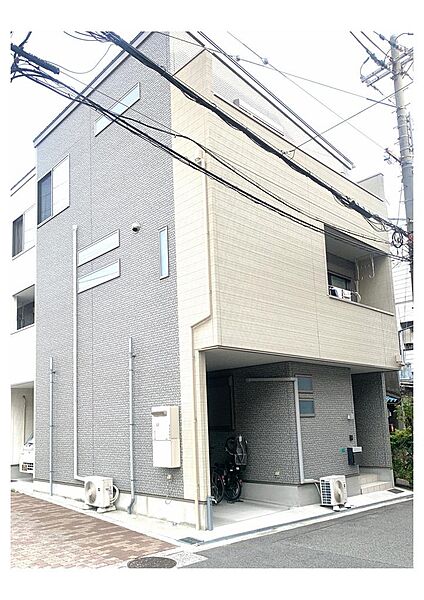 外観：327002345687