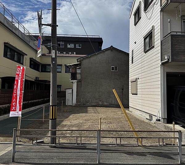 前道広々♪日当たり良好♪建築プラン有り♪ガードパイプ＆支線は撤去依頼中♪