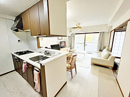 ヴェラハイツ竹の塚 2LDKのリビング/ダイニング