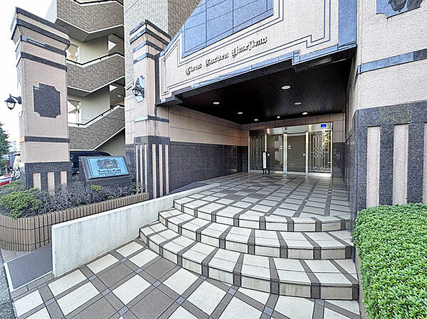 エントランスを拡大表示