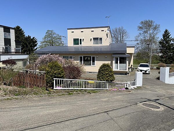detached 北海道釧路市貝塚１丁目10-15
地図を見る
