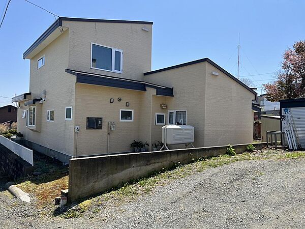 detached 北海道釧路市貝塚１丁目10-15
地図を見る