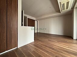 都営大江戸線 西新宿五丁目駅 徒歩8分の賃貸マンション 24階1LDKのリビング/ダイニング