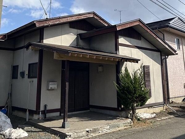 外観：303000008422