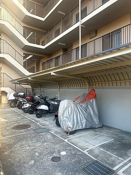 バイク置場