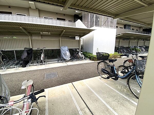 駐輪場