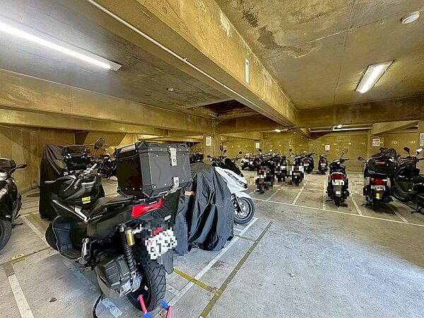 バイク置場