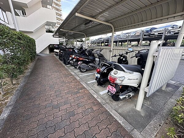 バイク置場
