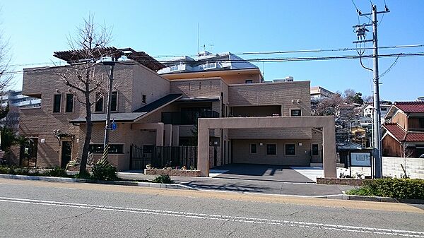 社会福祉法人みかり会 幼保連携型認定こども園心の森 約863ｍ
