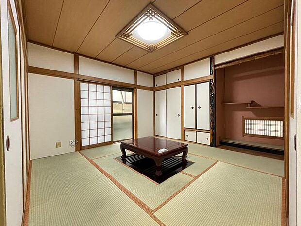 和室8帖：落ち着いた雰囲気の和室は、家族の憩いの場としてもご使用いただけます