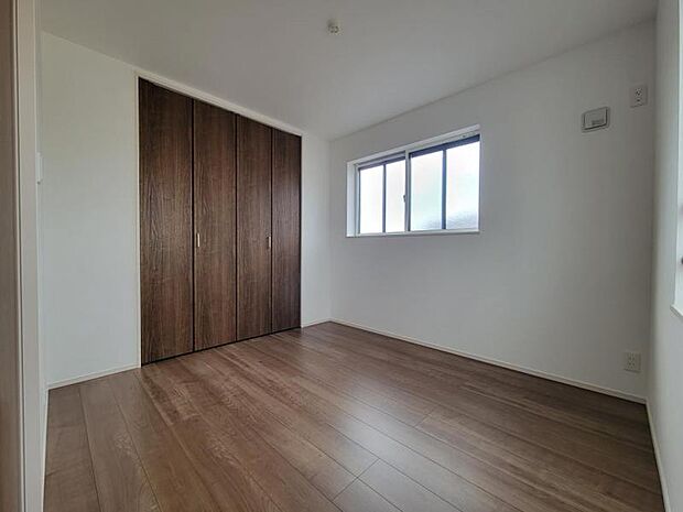 洋室7．88帖：シンプルなお部屋は自由度が高いので家具やレイアウトでお好みの空間をつくってください