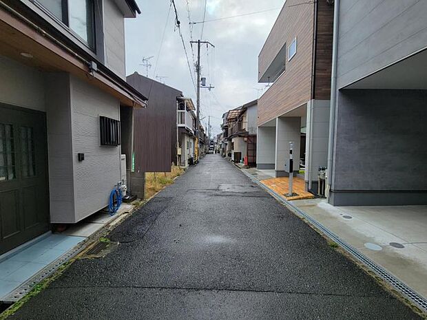 車通りの少ない立地で小さなお子様やご年配の方にも安心！