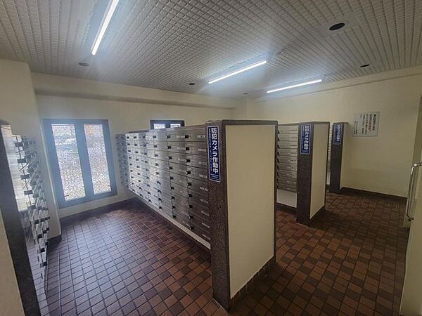 集合ポストがあるので、防犯対策・営業訪問対策もできますね！