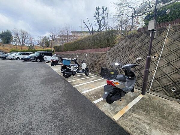 バイク置き場もありますよ！