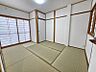 寝室：和室5．5帖：あるとやっぱり落ち着きますよね♪