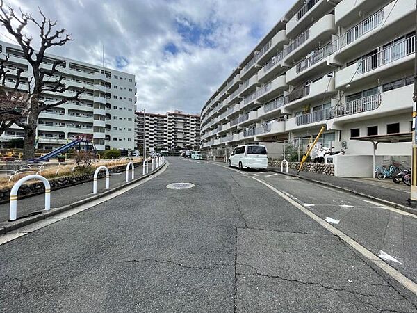 車通りの少ない立地で小さなお子様やご年配の方にも安心！