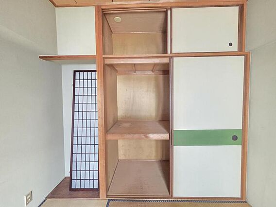 和室6帖：収納...