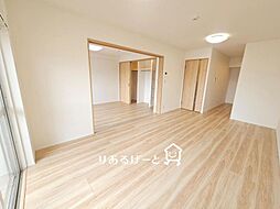 吹田ロイヤルマンション 3LDKのリビング/ダイニング