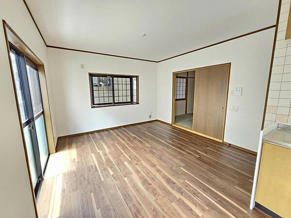 ＬＤＫ12．5帖：家族の笑顔が集まる暖かい空間☆