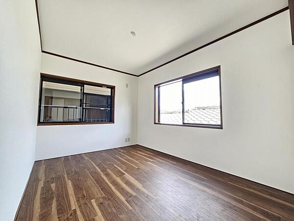 洋室6帖：爽やかな風を感じて起きる朝は快適生活の始まり！