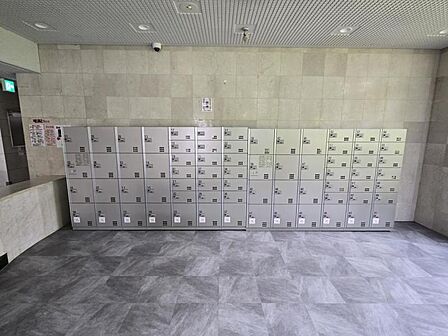共働き世帯にはうれしい宅配BOX完備