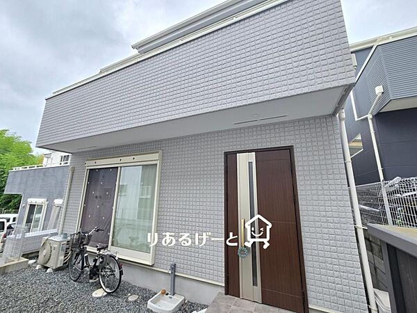 外観：327001667527