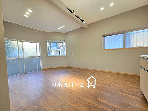 ＬＤＫ：室内の空気をサッと換気できる2面採光はうれしいですね