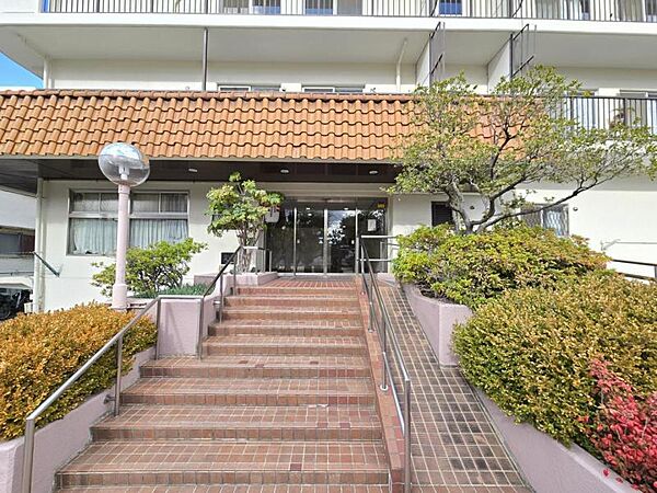 すっきりとしたエントランスが毎日お出迎えしてくれます。